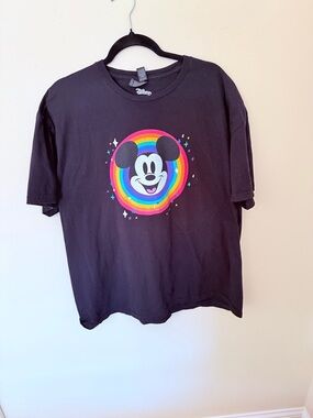 Disney Men's XXL Black Mickey Mouse Rainbow Graphic Tee
